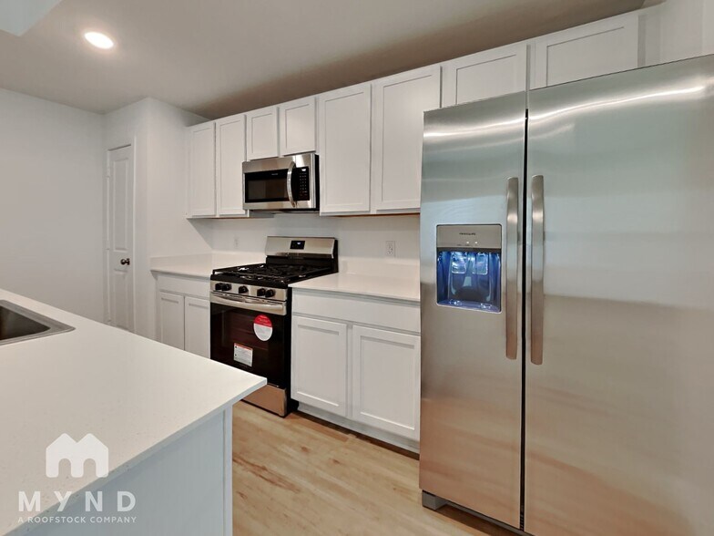 Building Photo - 4247 Briarstone Knl Trl
