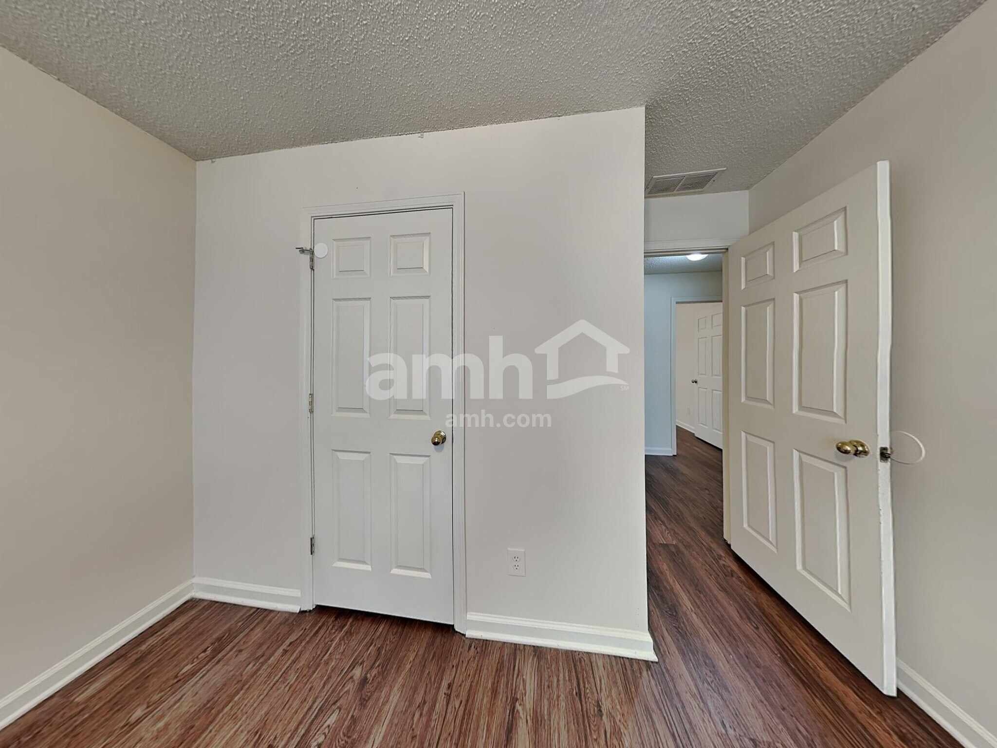 Building Photo - 750 Ashland Park Way