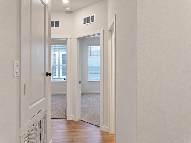 Building Photo - 5121 Arrowfeather Ct