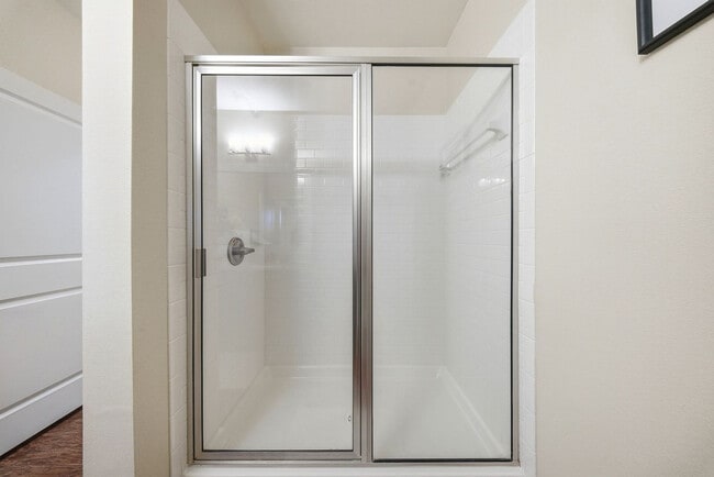 Building Photo - 1702 W Cleveland St