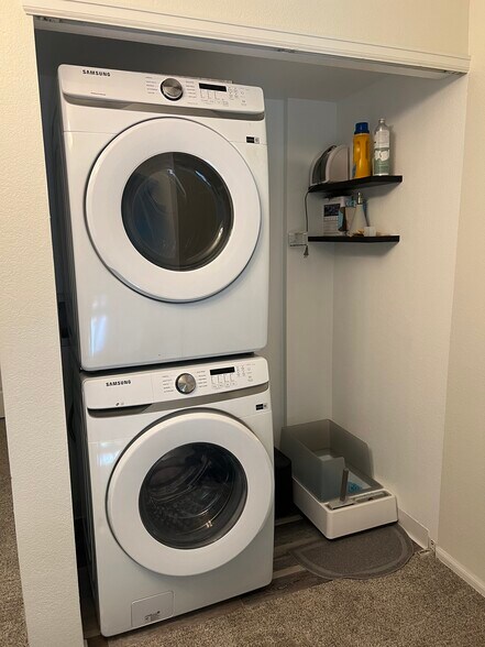 Building Photo - 1885 S Quebec Way