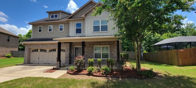 Building Photo - Stunning 4-Bedroom, 3.5-bath Home in the P...