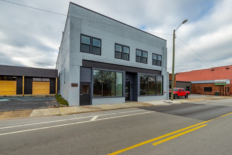 Building Photo - 1108 McCallie Ave