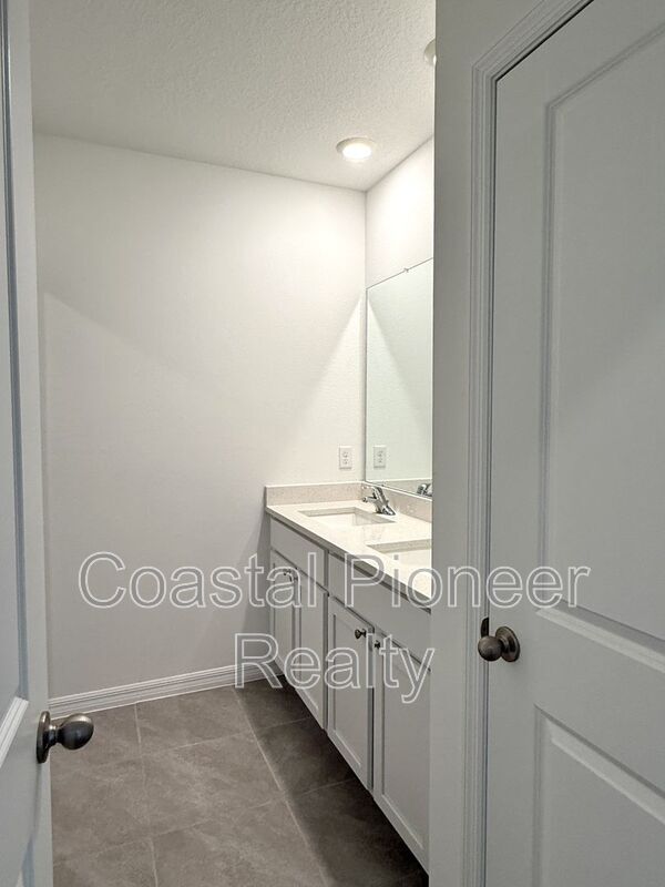 Building Photo - 2887 Widewater Wy