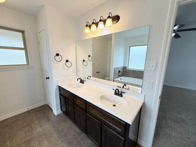 Building Photo - 3906 Anvil Range Rd