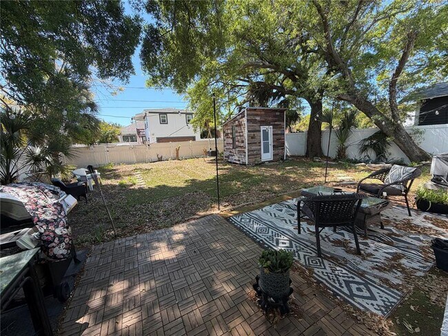 Building Photo - 2516 3rd Ave S