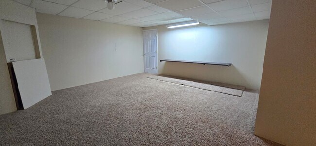 Building Photo - 2986 Peachtree Cir