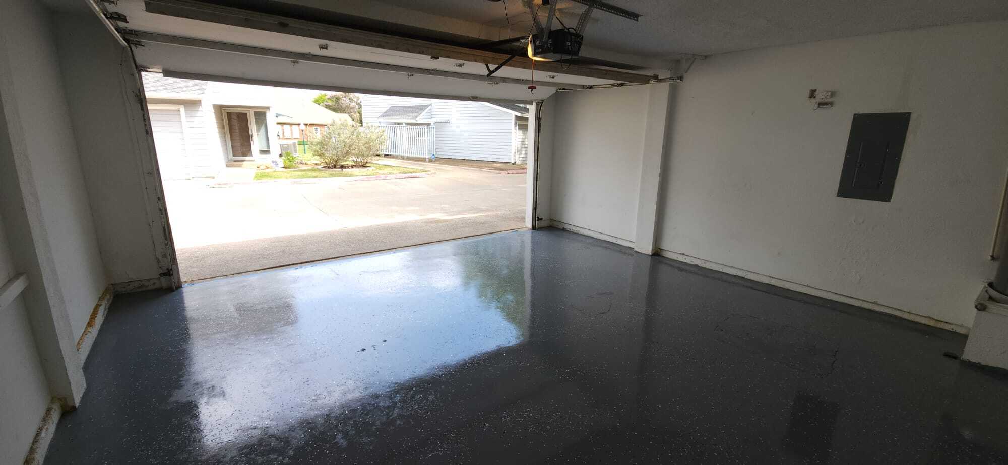 Garage interior - 631 Cimarron Trl