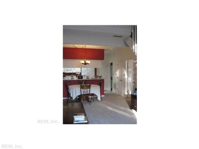 Building Photo - 212 Fireweed Ct