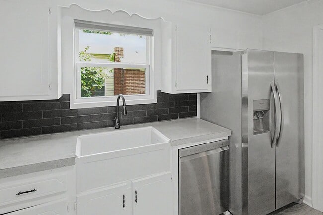 Building Photo - Fully Remodeled Home in the Heart of Belmont