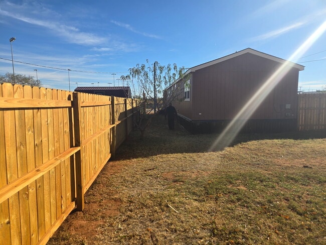 Building Photo - 1107 S 2nd St