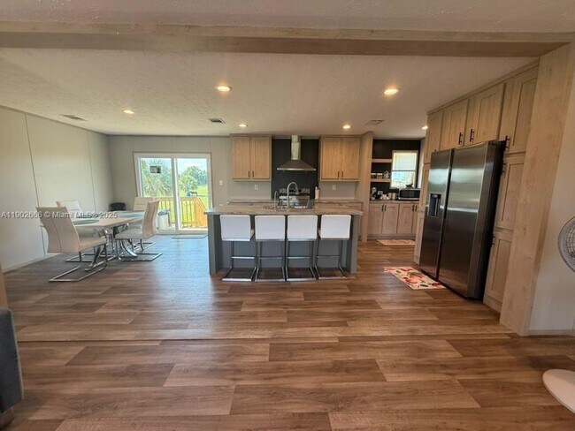 Building Photo - 1250 Homestead Ave