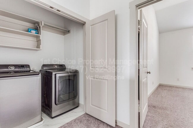 Building Photo - 6481 Iron Horse Blvd