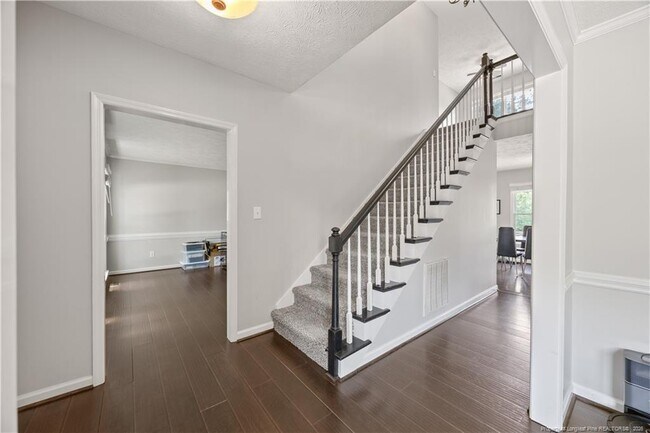 Building Photo - 3517 Gables Dr