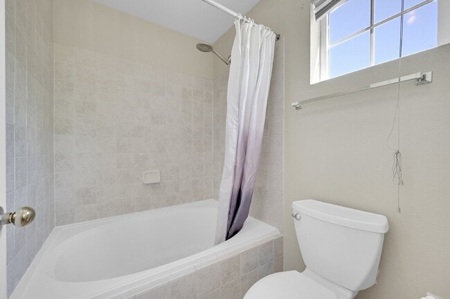 Building Photo - $1,995 - 4 Bed,2.5 Bathroom Home  in Colorado Springs with in Unit Laundry and Fenced in yard!