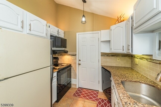 Building Photo - 13 Marine Terrace