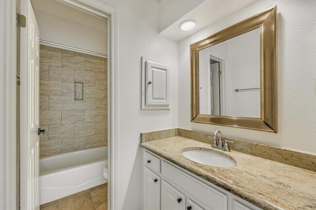 Building Photo - 5506 Merrywing Cir