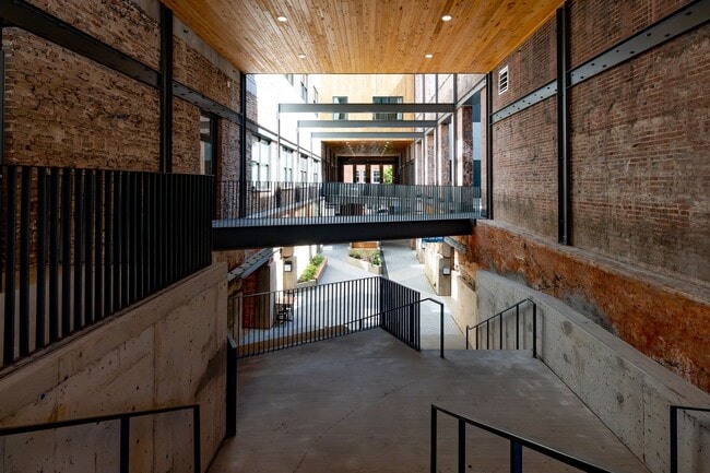 Building Photo - 2212 1st Ave N