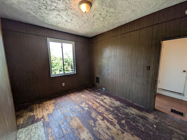 Building Photo - 3620 Grenada St