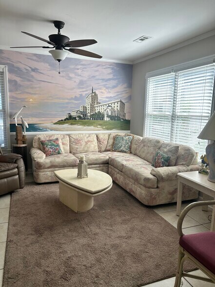 Primary Photo - 415 28th Ave N