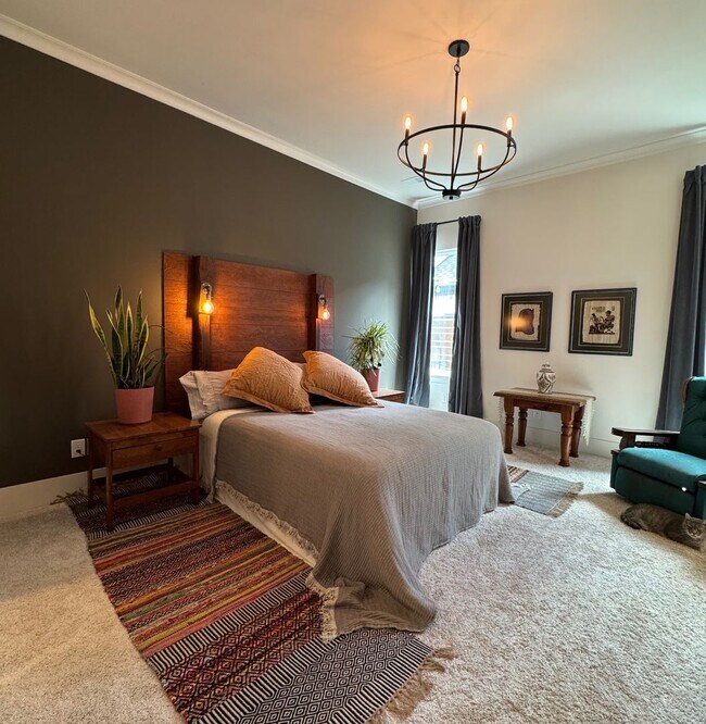 Building Photo - Discover Iris Grove at Everlee