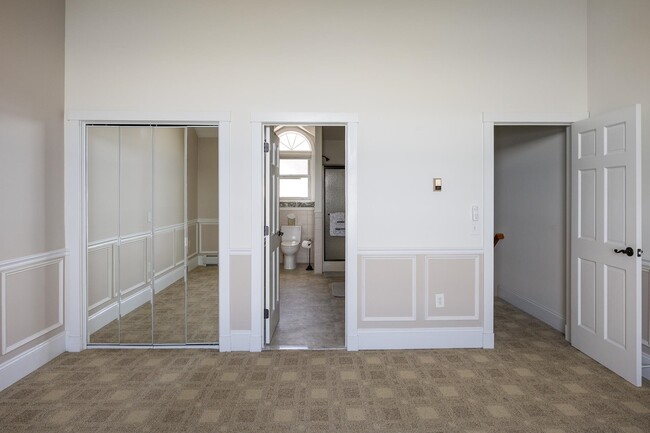 Building Photo - 38 Pebble Beach Rd