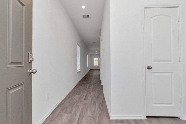 Building Photo - 5342 Tuscany Hills Ln