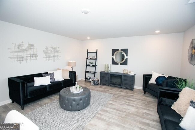 Building Photo - 178 Goodall Woods Dr