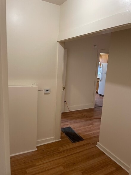Building Photo - 1158 Forest Ave