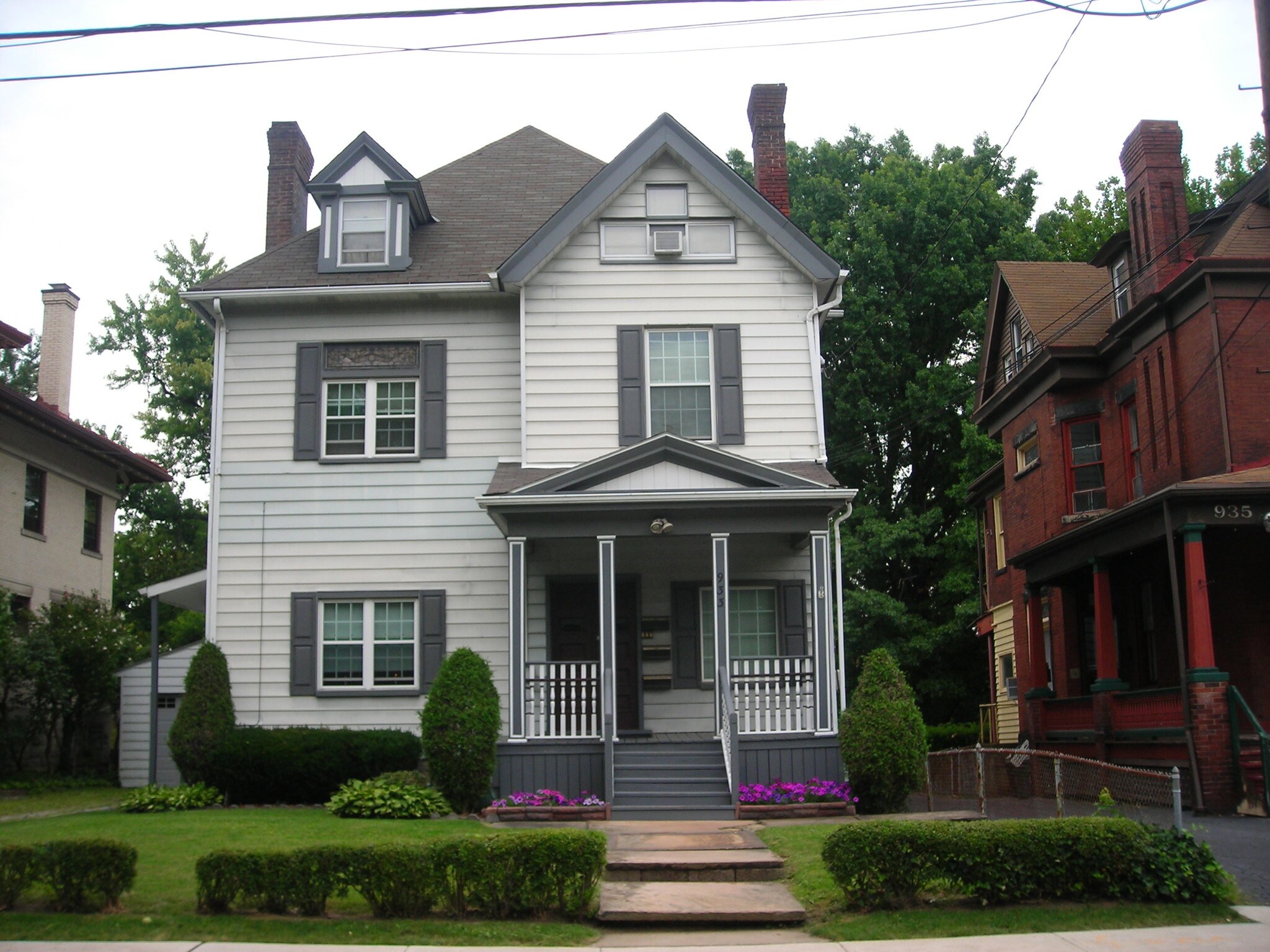 Exterior - 933 S Trenton Ave