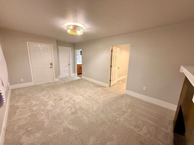 Building Photo - Prime Central Location – Walk to 6th Ave & Proctor Districts