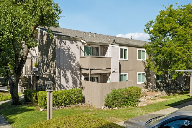 Building Photo - Parkview Apartments
