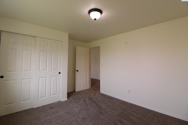 Building Photo - 3 bed, 2 bath home in Pasco