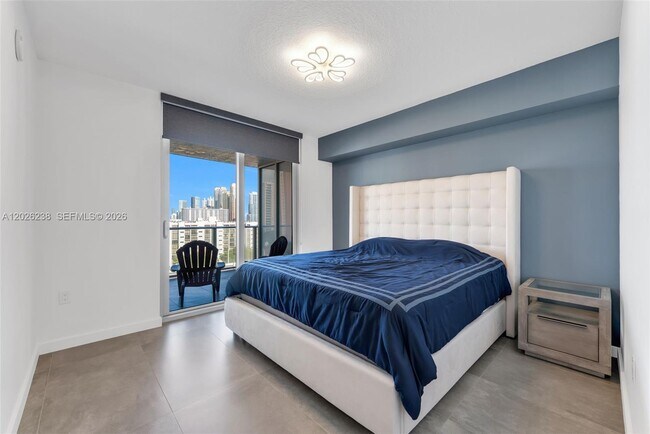 Building Photo - 300 Sunny Isles Blvd