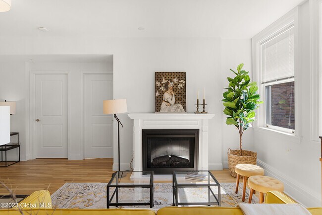 Building Photo - 65 3rd St