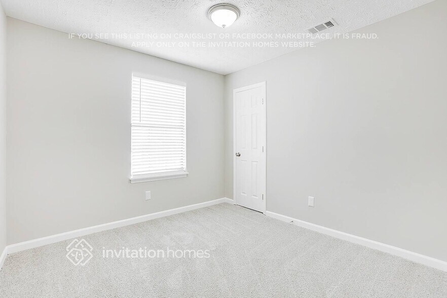 Building Photo - 4096 Big Valley Trail