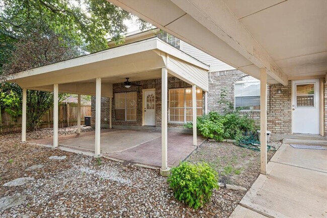 Building Photo - 5916 Rickerhill Ln