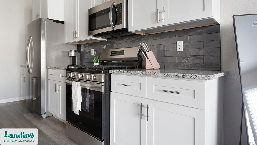 Building Photo - 3401 Redbud Ln