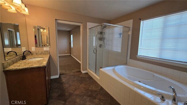 Building Photo - 12432 Celebration Dr