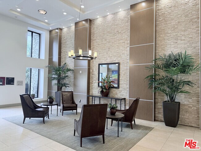 Building Photo - 5015 Balboa Blvd