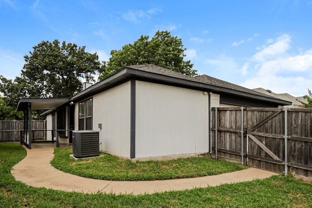 Building Photo - 522 Chancellorsville Dr