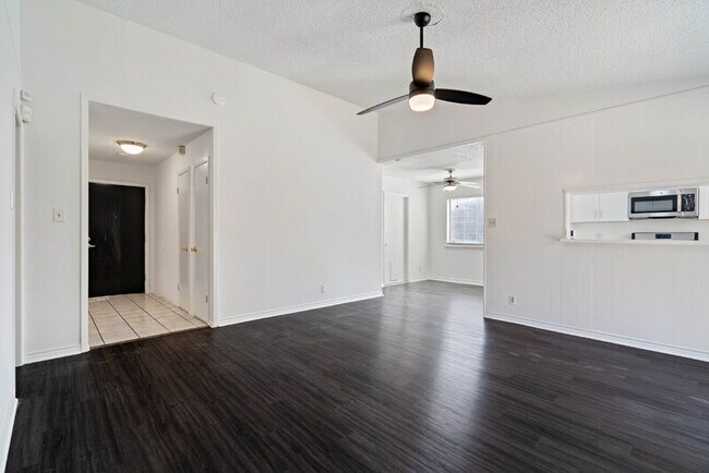 Building Photo - 12306 Hickorystick Cove