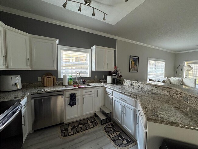 Building Photo - 1376 NW 120th Way