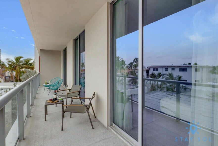 Building Photo - 777 N Ocean Dr