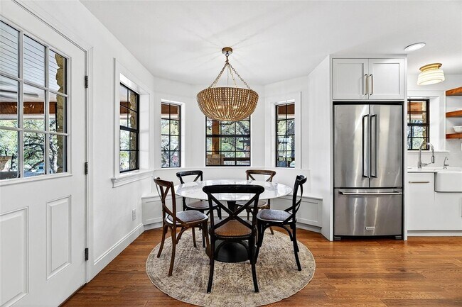 Building Photo - 301 Medlin Creek Loop