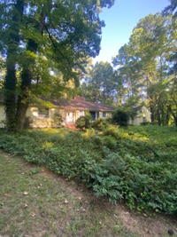 Building Photo - 917 Greenwood Rd
