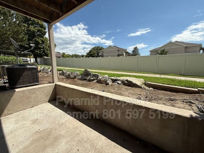 Building Photo - 1281 W 1480 N St