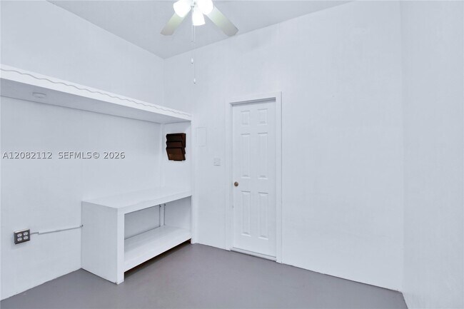 Building Photo - 5603 Polk St