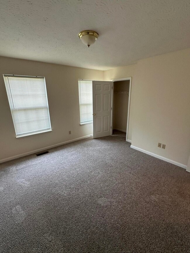 Building Photo - 1017 Smither Dr