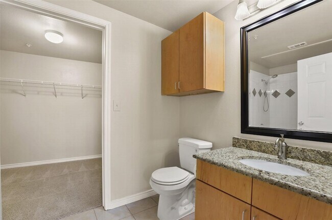 Building Photo - 3102 Kings Rd